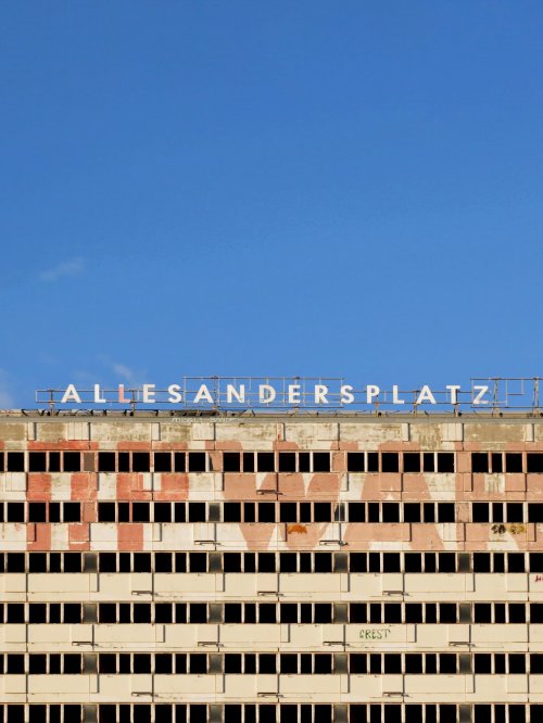 Allesandersplatz - Movie Poster Allesandersplatz - Movie Poster